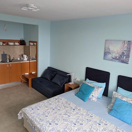 Guest House Chalakov Szinemorec Kültér fotó