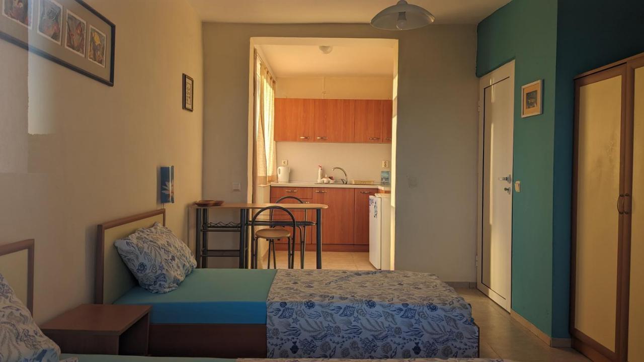 Guest House Chalakov Szinemorec Kültér fotó