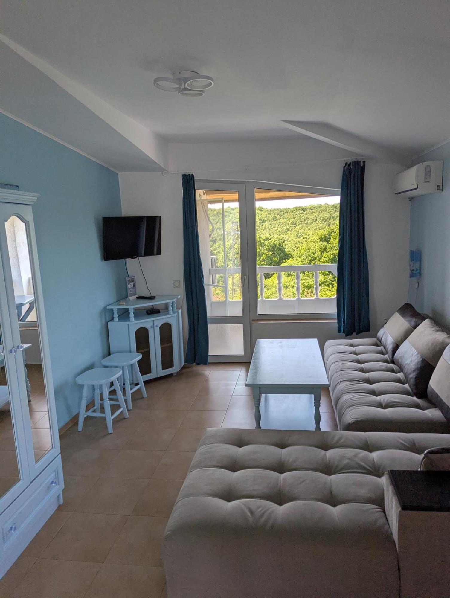Guest House Chalakov Szinemorec Kültér fotó